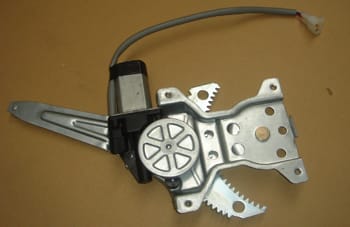 Suzukı Swıft Arka Cam Krikosu Sağ Elektrikli/motorlu (2005-2011)