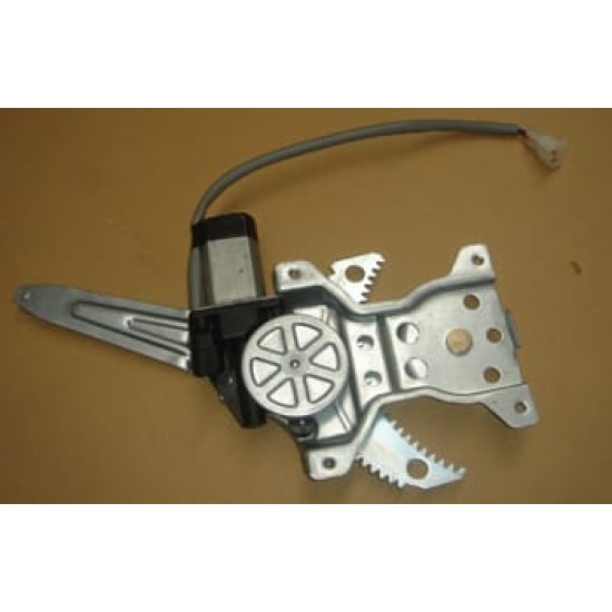 Suzuki Swift Arka Cam Krikosu Sağ Elektrikli/motorlu (2005-2011)