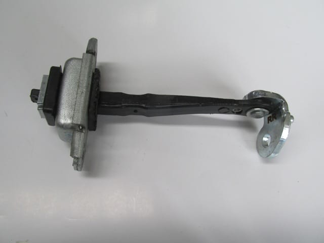 Kia Rio III Arka Kapı Durdurucusu Sağ (2006-2011) OEM 79490-1G000 Kia Rio III Arka Kapı Durdurucusu Sağ (2006-2011) OEM 79490-1G000
