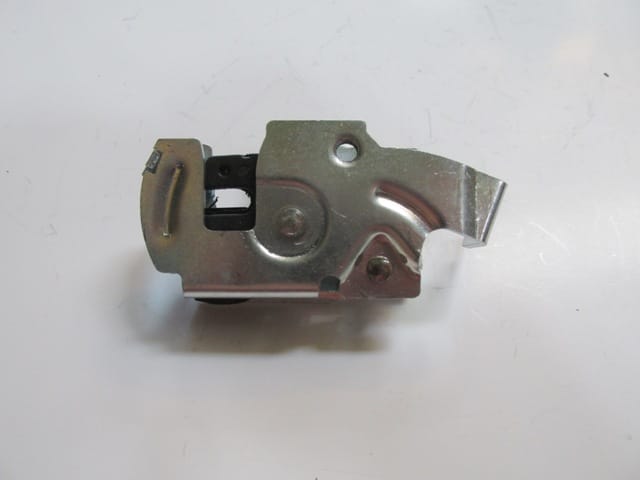Peugeot Boxer Bagaj Kilidi Üst Sağ (2007-2013)
