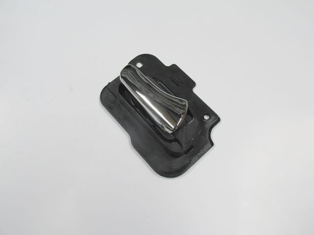 Opel Vectra B Arka Kapı İç Açma Kolu Sağ Siyah (1996-1999) OEM 13... Opel Vectra B Arka Kapı İç Açma Kolu Sağ Siyah (1996-1999) OEM 13...