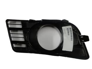 Suzukı Swıft Sis Lamba Kapağı Sağ Sis Delikli (2008-2011) Suzukı Swıft Sis Lamba Kapağı Sağ Sis Delikli (2008-2011)