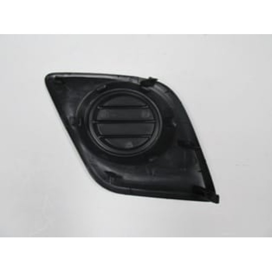 Toyota Hilux- Pick Up Sis Lamba Kapağı Sağ Sis Deliksiz (2015-2019)