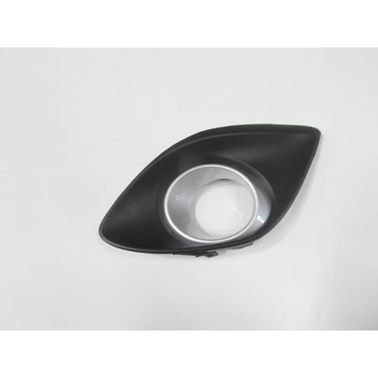 Mazda 2 Sis Lamba Kapağı Sol Sis Delikli/çerçevesi Gümüş Gri (2012-...