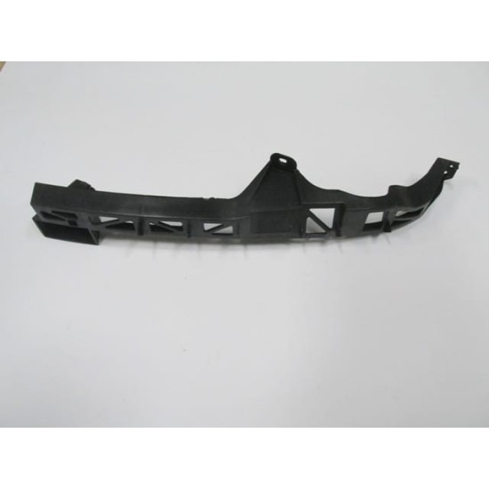 Mazda 3 Ön Tampon Braketi İç Sağ (2003-2006) Mazda 3 Ön Tampon Braketi İç Sağ (2003-2006)