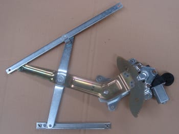 Suzukı Swıft Ön Cam Krikosu Sağ Elektrikli/motorlu (2005-2011)