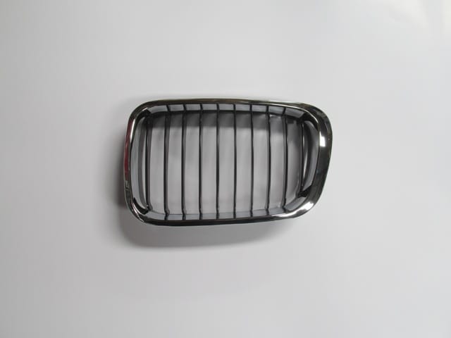 Bmw 3 Serı- E46 Ön Panjur Sol Siyah/nikelaj Çerçeveli (1998-2001)
