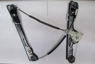 Bmw 1 Serı- E87 Ön Cam Krikosu Sol Elektrikli/motorsuz (2004-2011)