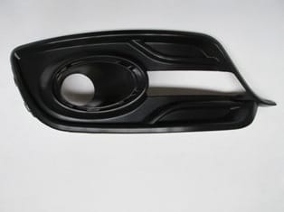 Renault Megane 3 Sis Lamba Kapağı Sağ Sis/gündüz Farı Delikli (2014-2015) OEM 261521862R
