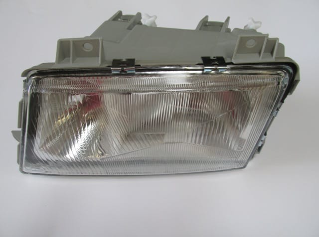Mercedes Sprinter Far Lambası Sol Vakum Ayarlı/sissiz/4pinli (1995-2000) OEM A9018200161