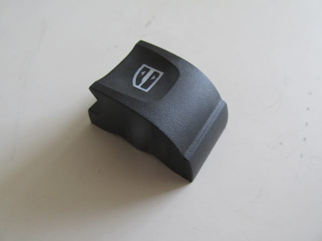 Renault Laguna Ön/arka Cam Düğme Butonu Sol (2008-2012)