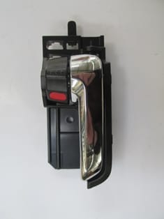 Suzuki Swift Ön Kapı İç Açma Kolu Sağ Siyah/nikelajlı (2005-2011) OEM 83110-63J20-F06