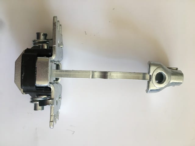 Renault Laguna Ön Kapı Durdurucusu Sağ/sol Aynı (2002-2005)
