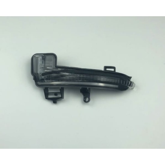 Skoda Superb Kapı Ayna Sinyali Sol (2013-2015) Skoda Superb Kapı Ayna Sinyali Sol (2013-2015)