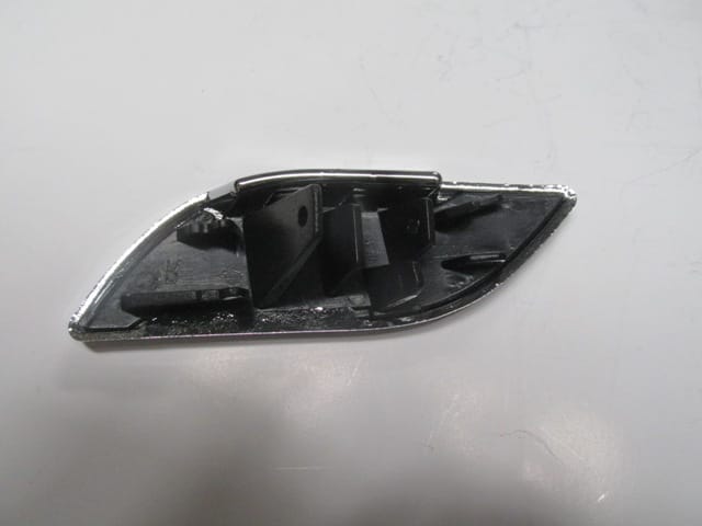 Skoda Superb Far Yıkama Fıskiye Kapağı Sol Nikelajlı (2009-2012)