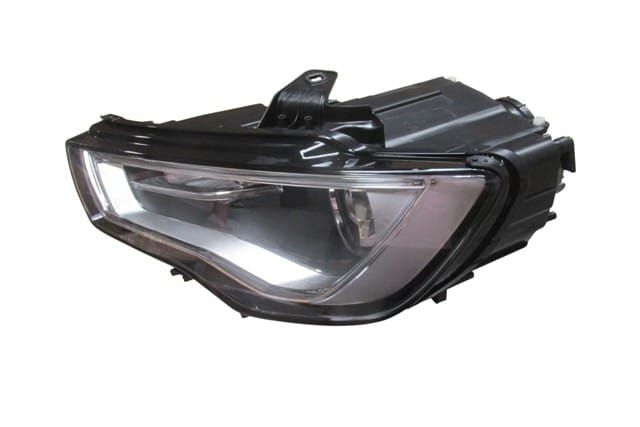 Audi A3- Sd/hb/sb Far Lambası Sol (2012-2016) OEM 8V0941003 Audi A3- Sd/hb/sb Far Lambası Sol (2012-2016) OEM 8V0941003
