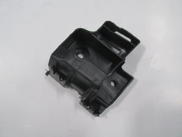 Volkswagen Golf Arka Tampon Bağlantı Braketi Sağ Küçük (2009-2012) OEM 5K6807394A
