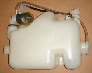 Isuzu Npr Şampiyon Cam Su Bidonu/deposu 24 Volt (1997-2006) OEM 8...