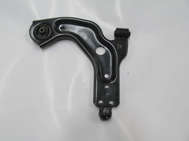 Ford Fiesta Ön Alt Tabla Sağ Rotilli/burçlu (2000-2002) Ford Fiesta Ön Alt Tabla Sağ Rotilli/burçlu (2000-2002)