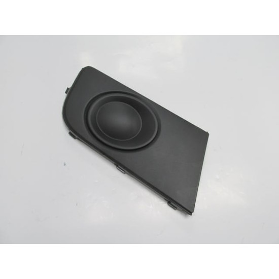 Volkswagen Amarok Sis Lamba Kapağı Sağ Sis Deliksiz (2011-2016) Volkswagen Amarok Sis Lamba Kapağı Sağ Sis Deliksiz (2011-2016)