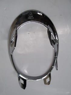 Renault Megane 3 Sis Lamba Kapağı Çerçeve Nikelajı Sol (2014-2015) OEM 261527339R Renault Megane 3 Sis Lamba Kapağı Çerçeve Nikelajı Sol (2014-2015) OEM 261527339R