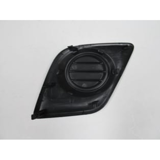 Toyota Hilux- Pick Up Sis Lamba Kapağı Sol Sis Deliksiz (2015-2019)
