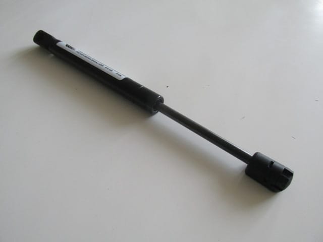 Ford Focus Bagaj Amortisörü Sağ/sol Aynı Adet (2005-2007)