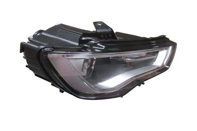 Audi A3- Sd/hb/sb Far Lambası Sağ (2012-2016) OEM 8V0941004 Audi A3- Sd/hb/sb Far Lambası Sağ (2012-2016) OEM 8V0941004