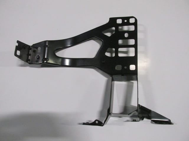 Bmw 5 Serı- E60 Ön Panel Yan Parça Sağ (2004-2010)
