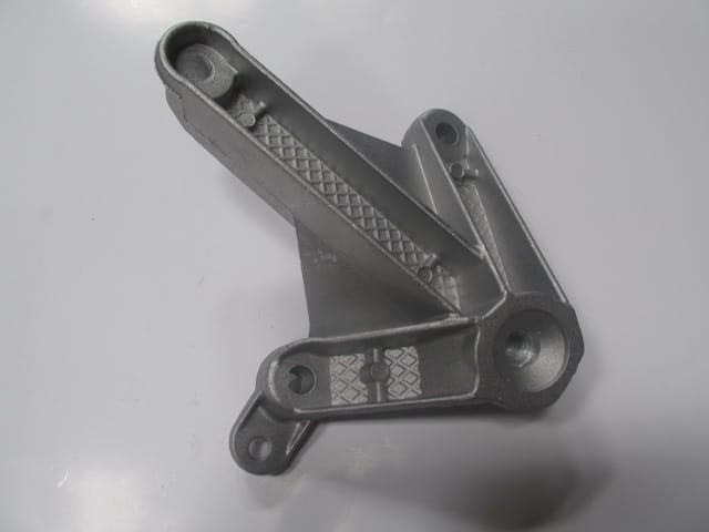 Dacıa Sandero Motor Takozu Bağlantı Kulağı 1.5dcı (2009-2012)