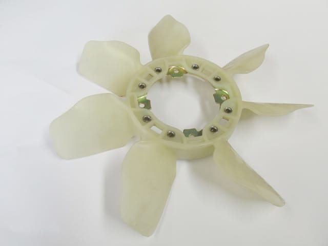 Toyota Hılux- Pıck Up Fan Kanadı (2015-2019)