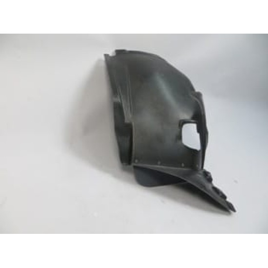 Bmw 1 Serı- E87 Ön Çamurluk Davlumbazı Sağ Önün Önü (2004-2008) Bmw 1 Serı- E87 Ön Çamurluk Davlumbazı Sağ Önün Önü (2004-2008)
