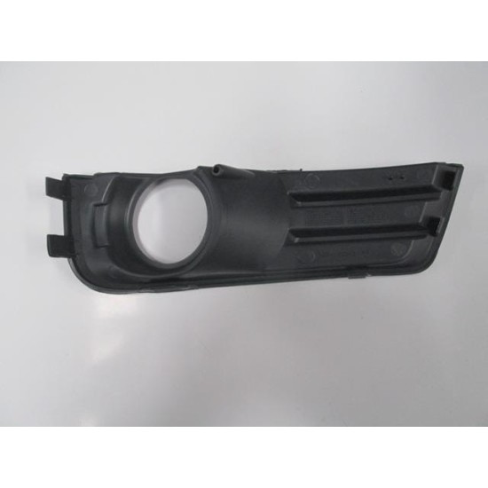 Ford Focus C Max Sis Lamba Kapağı Sol Siyah Sis Delikli (2004-2006)