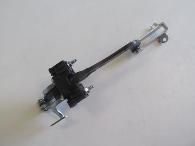 Peugeot Boxer Bagaj Kapağı Durdurucusu Sağ (2007-2013)