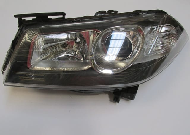 Renault Megane Far Lambası Sol Elektrikli/motorsuz Siyah Mercekli