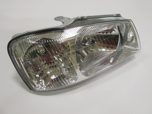 Hyundai Accent- Milenyum Far Lambası Sağ Manuel (2000-2002)