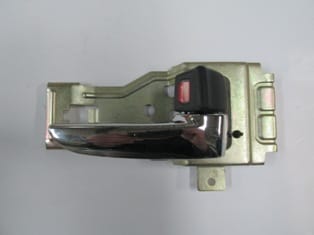 Mazda Bt 50- Pıck Up Ön Kapı İç Açma Kolu Sağ Nikelajlı (2007-2012)