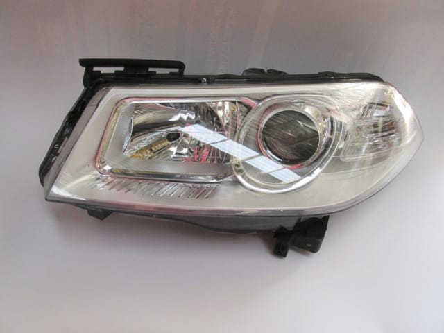 Renault Megane Far Lambası Sol Elektrikli/motorsuz/gri