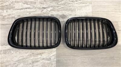 Bmw E39 Ön Panjur Böbrek Parlak Siyah Set